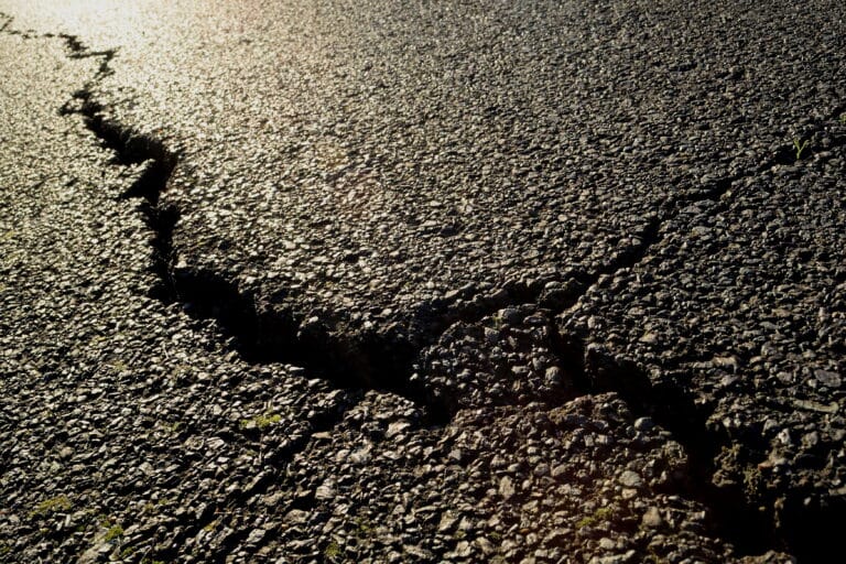 asphalt crack repair