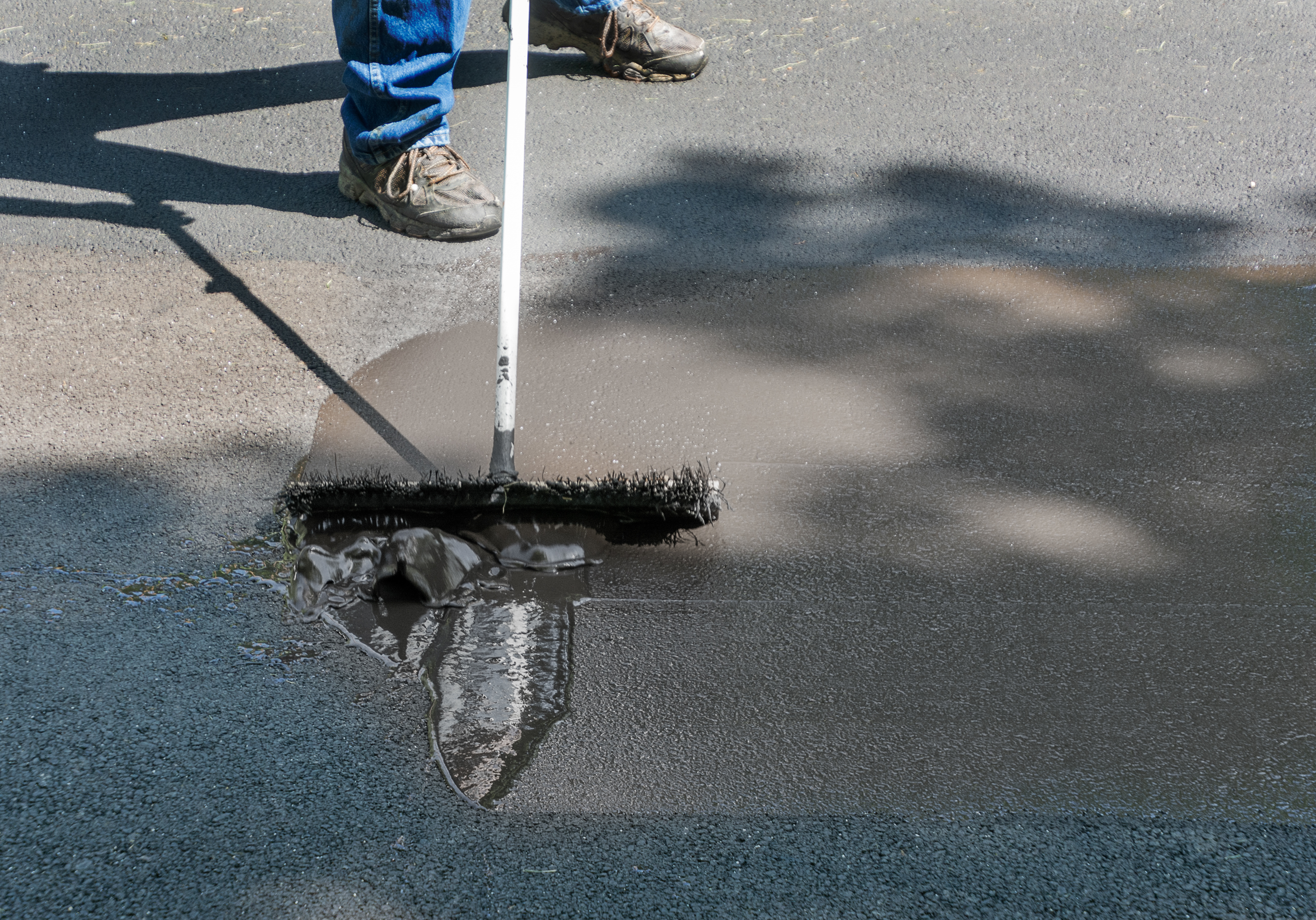 sealcoating new asphalt