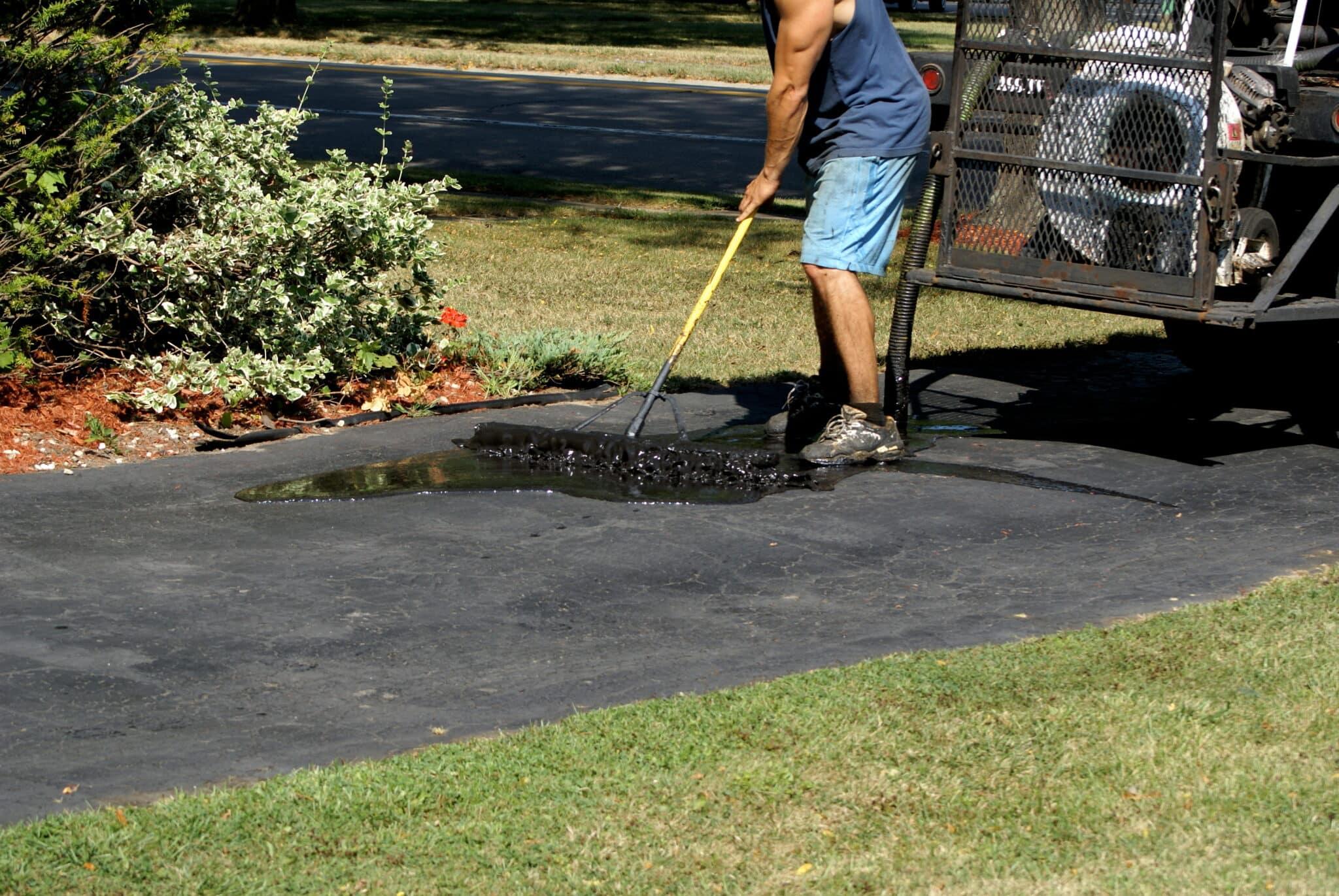 How To Repair an Asphalt Driveway: A Guide to Asphalt Driveways